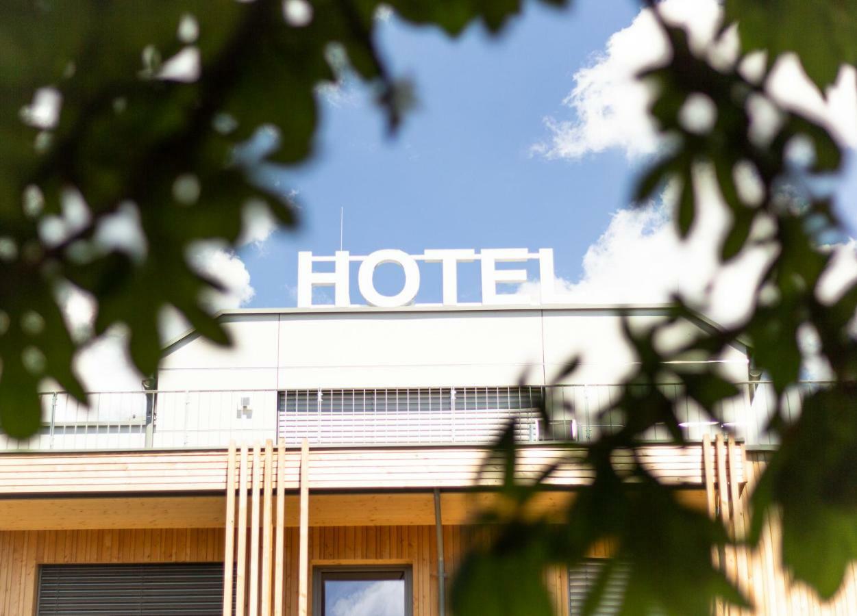 Hotel Weiss Munderfing Екстериор снимка